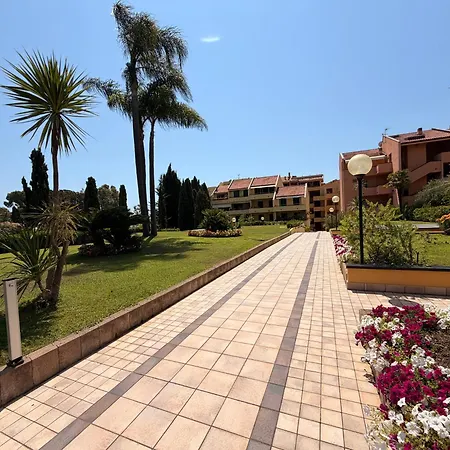 Sea View - Pool - Parking - Bikes דירה